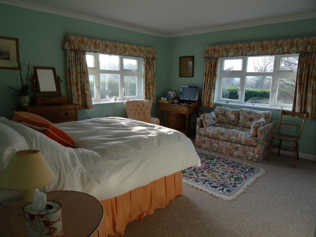 The Newnham White House Bed & Breakfast Baldock Exterior foto